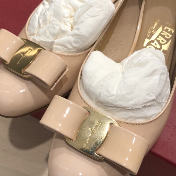 Ferragamo Ballet Shoes US 5 beige - Picture 3 of 6